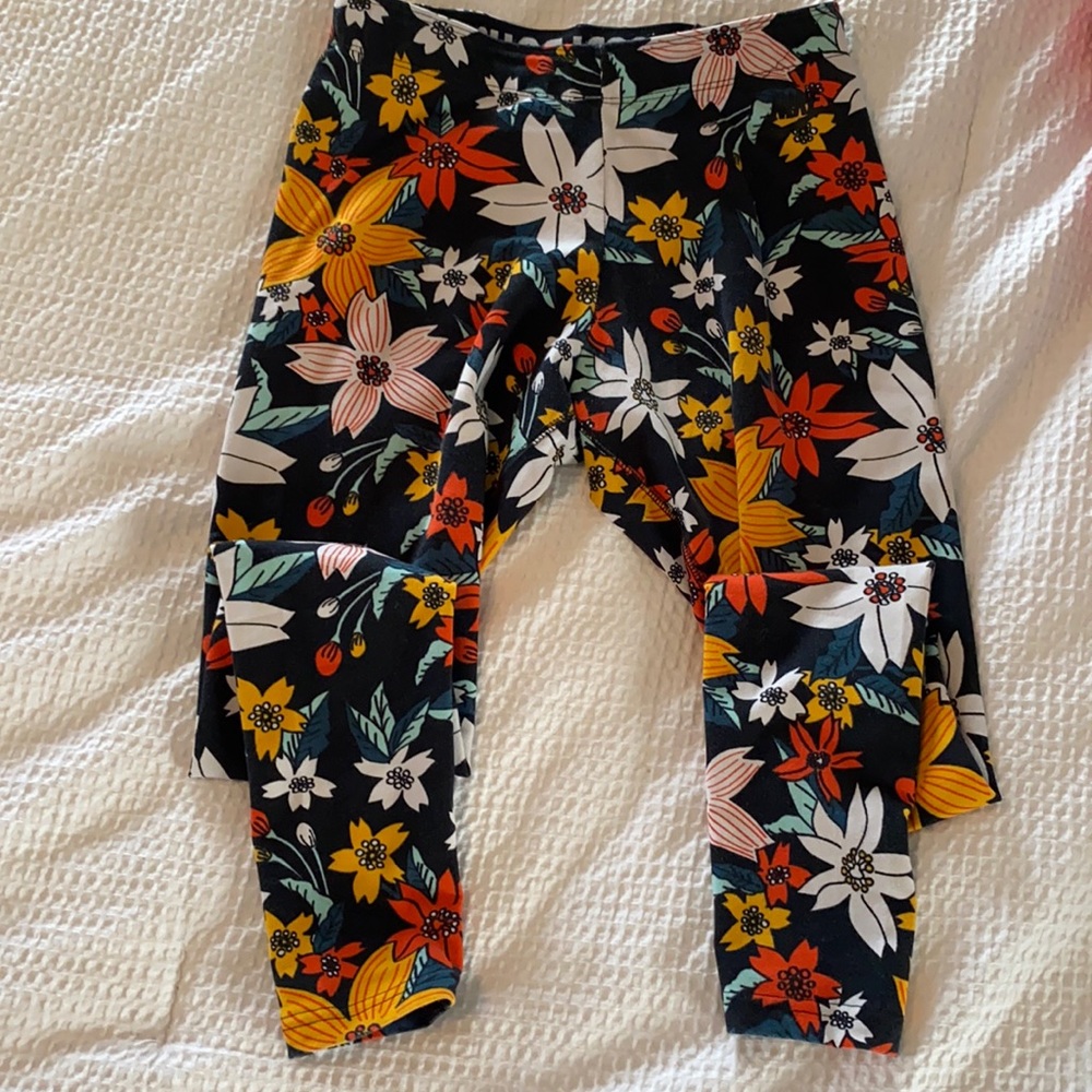 Women’s Nike Leggings. Size Small. Good condition! Super cute!
